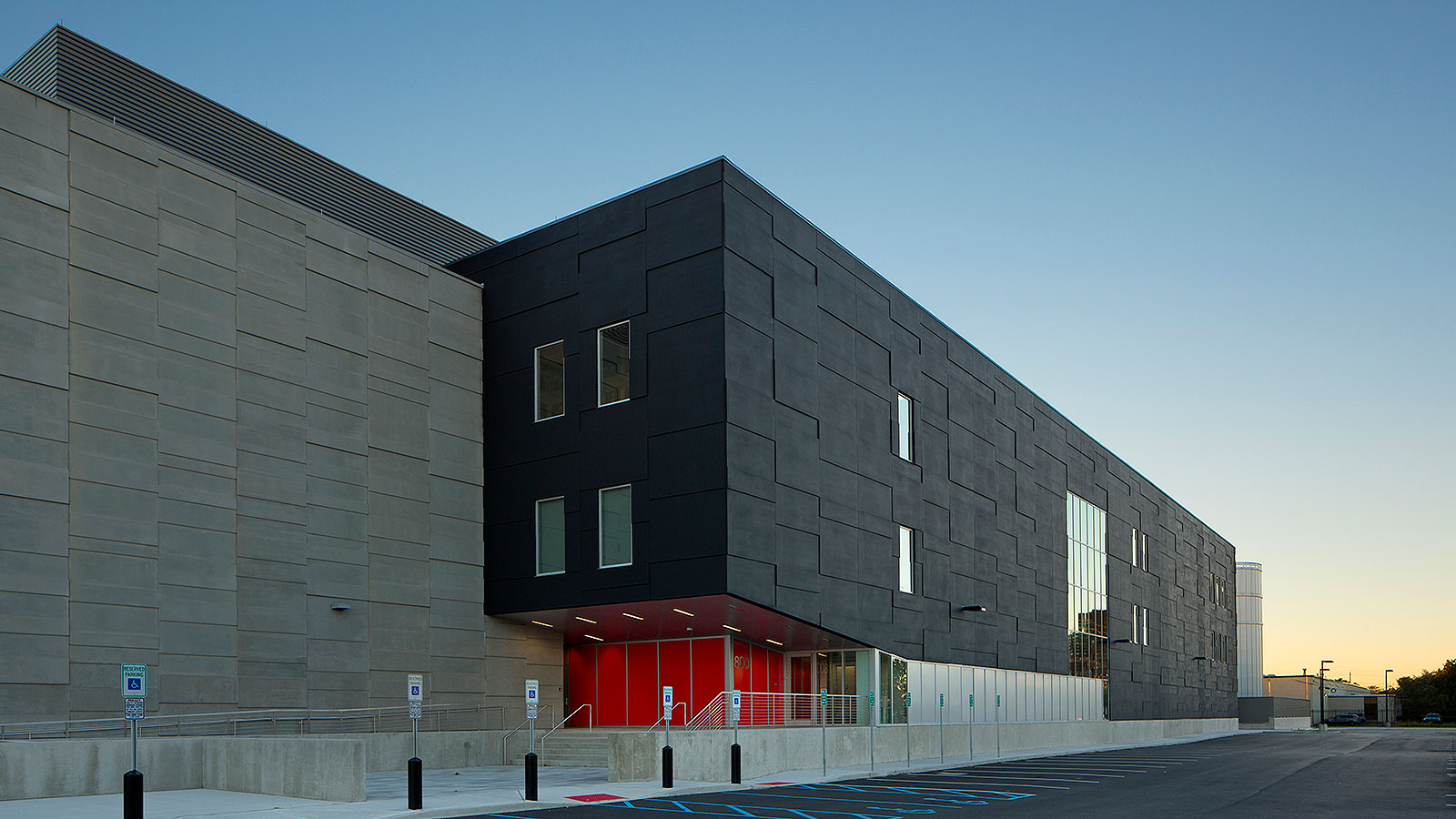 Equinix NY5 Data Center, Secaucus, NJ, USA | UPSTACK Marketplace