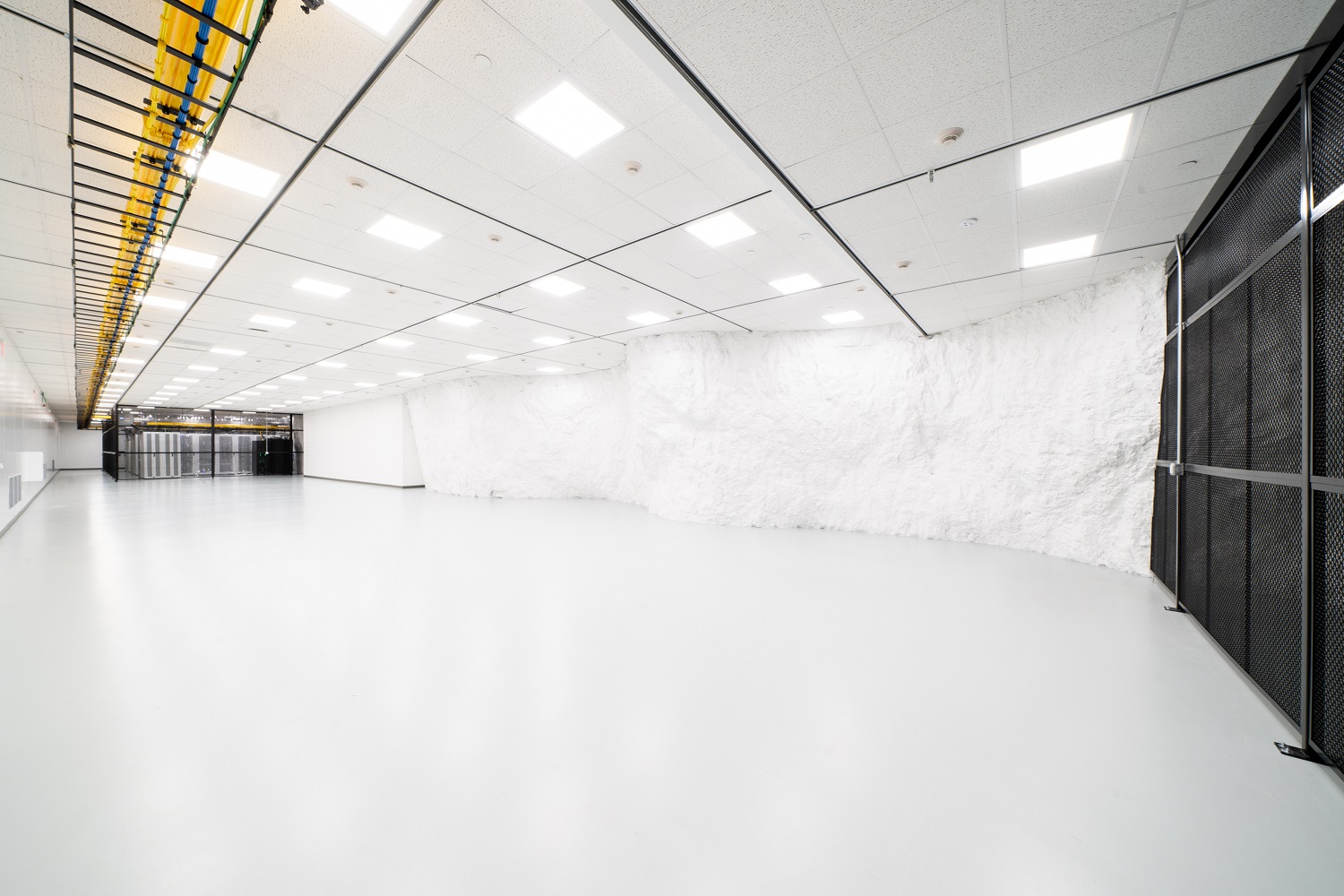 Iron Mountain Data Centers WPA-1 Data Center, Boyers, PA, USA | UPSTACK ...